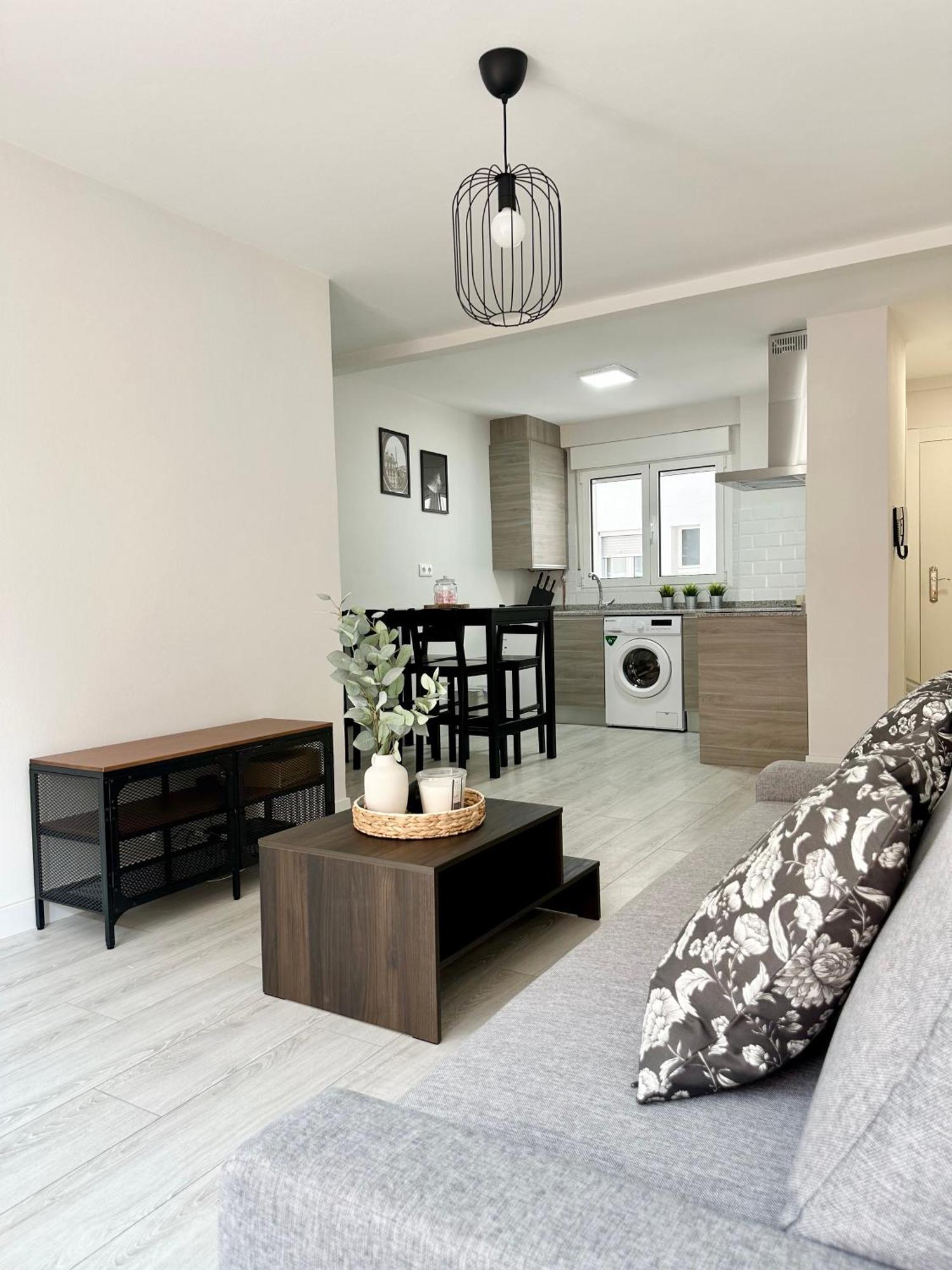 Cozy Flat 5 Mins From The Beach Gijon Ngoại thất bức ảnh